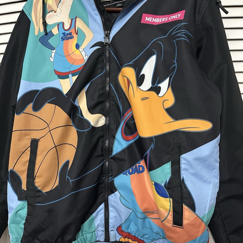 Members Only Looney Tunes Windbreaker Jacket Space Jam A New Legacy Adult Medium - Picture 2 of 4